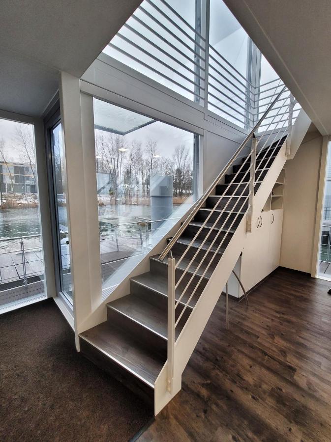 Schwimmendes Ferienhaus Sky Elsterheide Экстерьер фото